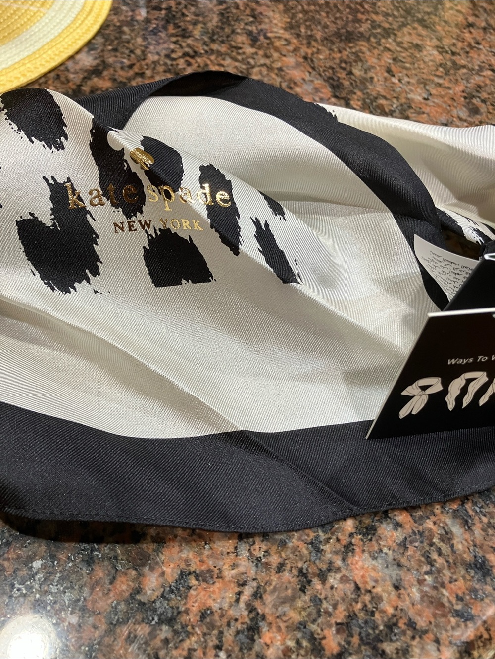 K A TE S P A D E ♠️ Black and Ivory Printed Silk Scarf& FREE earrings:):):)